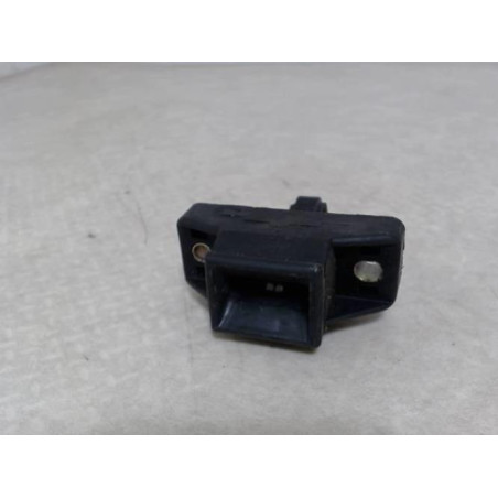 Serrure de coffre RENAULT CLIO 2 PHASE 1 d’occasion