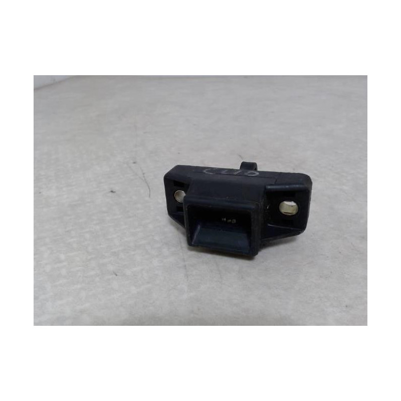 Serrure de coffre RENAULT CLIO 2 PHASE 1 d’occasion