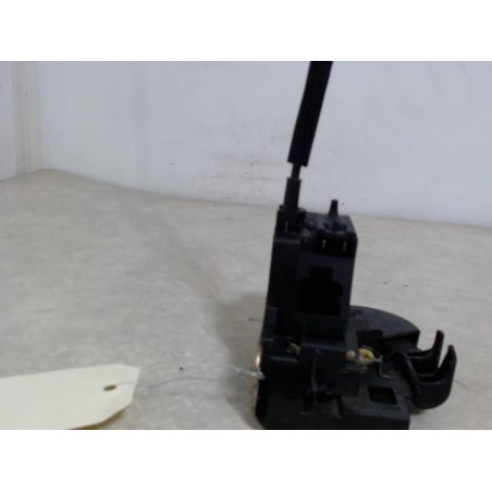 Serrure avant gauche RENAULT CLIO 2 PHASE 2 d’occasion