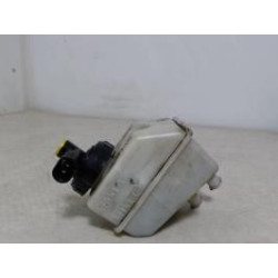 Maitre cylindre (freinage) RENAULT TWINGO 1 PHASE 3 d’occasion