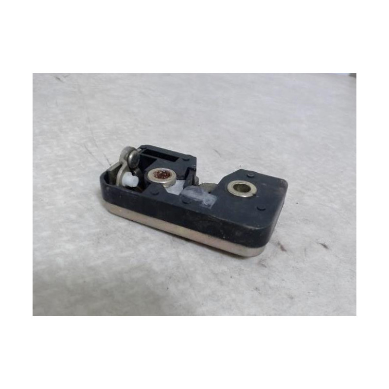 Serrure de coffre FORD  d’occasion