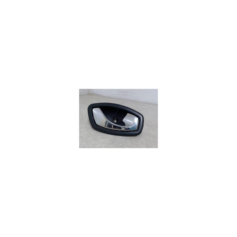 Poignee interieur avant droit RENAULT CLIO 4 PHASE 1 d’occasion