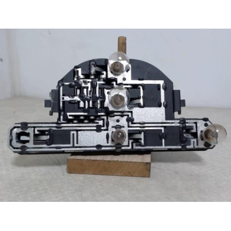 Platine feu arriere droit PEUGEOT 309 PHASE 1 d’occasion