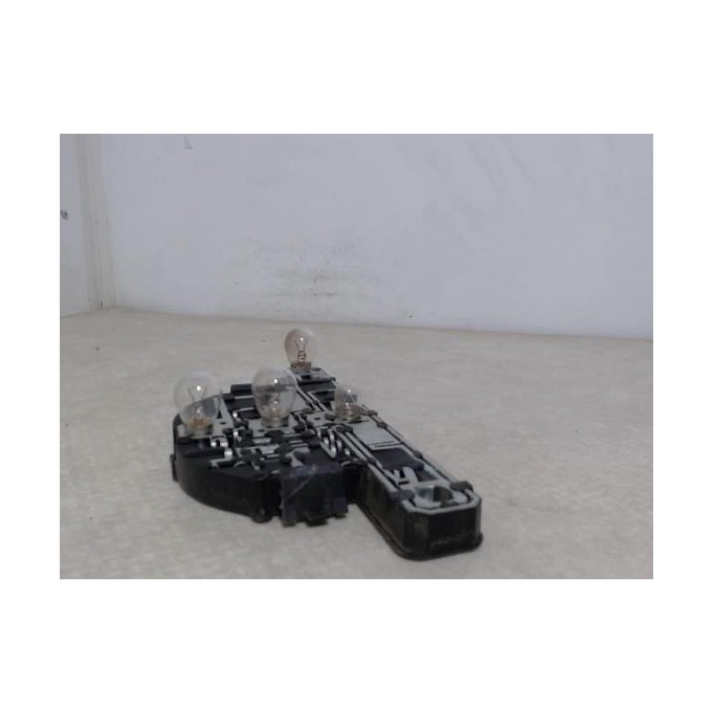 Platine feu arriere droit PEUGEOT 309 PHASE 1 d’occasion