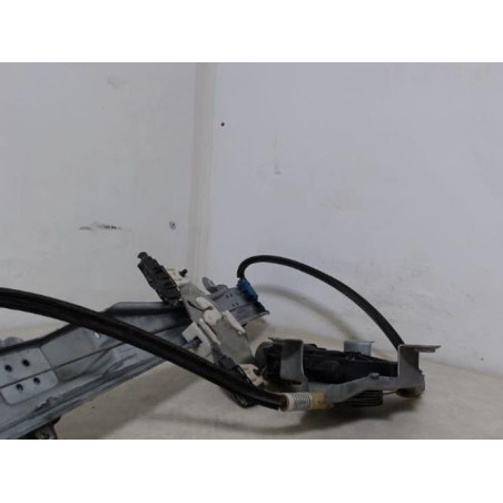 Leve vitre electrique avant droit RENAULT TWINGO 2 PHASE 1 d’occasion