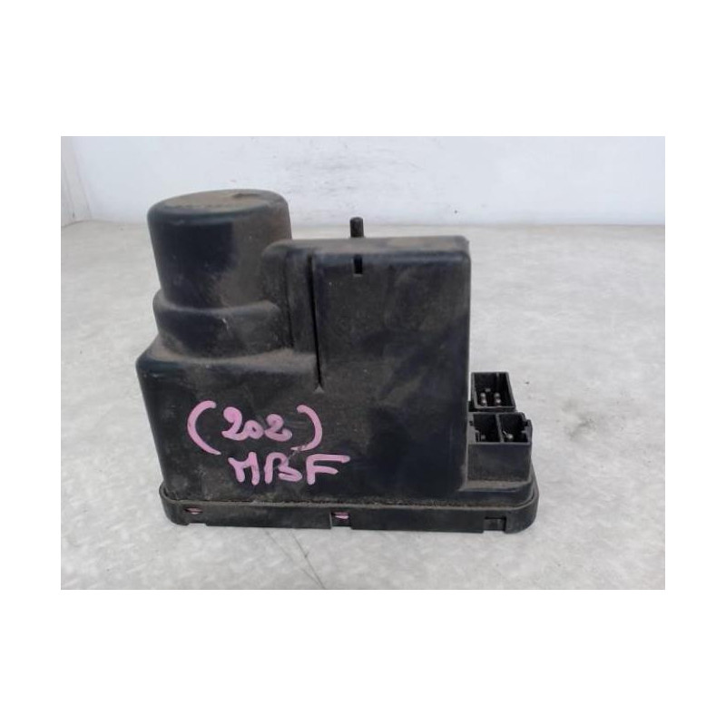 Boitier de centralisation MERCEDES 2.2 I 150 16V d’occasion