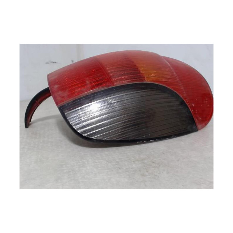Feu arriere principal droit (feux) PEUGEOT 306 BREAK d’occasion