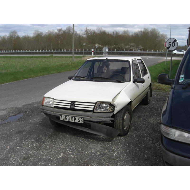 Pompe à carburant PEUGEOT 205 PHASE 2 d’occasion