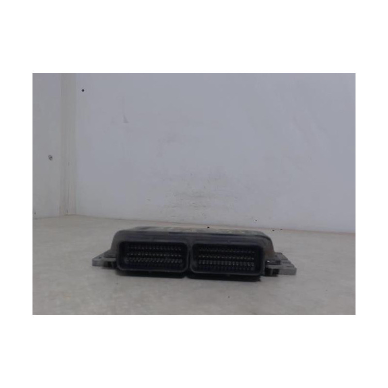 Calculateur RENAULT CLIO 2 PHASE 1 d’occasion