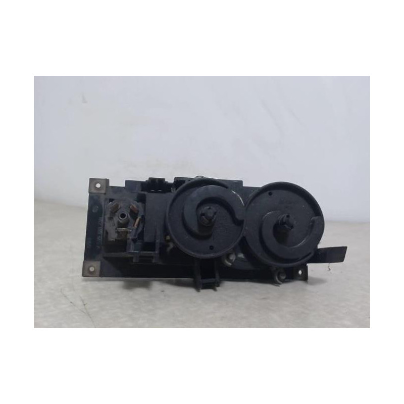 Commande chauffage VOLKSWAGEN 1.0 45 8V d’occasion