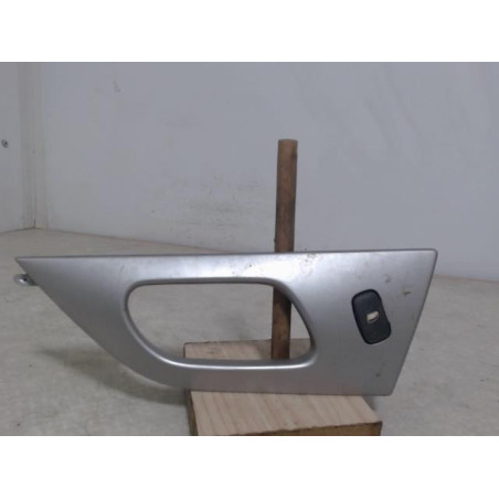 Interrupteur de leve vitre avant droit PEUGEOT 407 PHASE 2 BREAK d’occasion