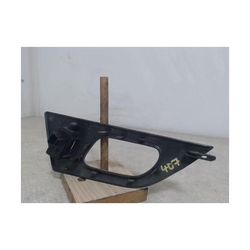 Interrupteur de leve vitre avant droit PEUGEOT 407 PHASE 2 BREAK d’occasion