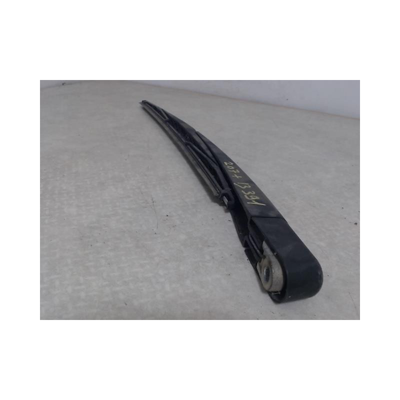 Balais essuie glace avant PEUGEOT 1.4 HDI 70 8V d’occasion