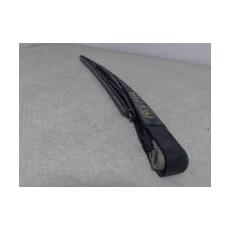 Balais essuie glace avant PEUGEOT 1.4 HDI 70 8V d’occasion
