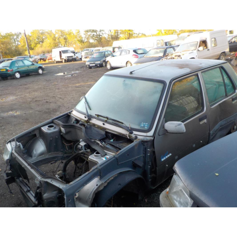 Verin de coffre RENAULT SUPER 5 d’occasion
