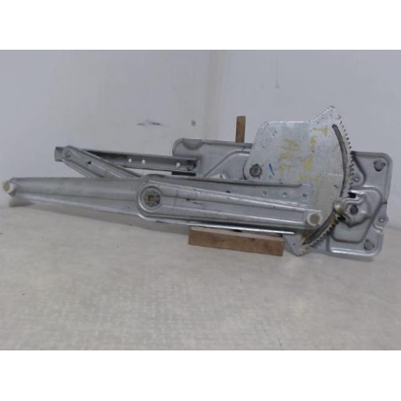 Moteur essuie glace avant gauche RENAULT TWINGO 1 PHASE 1 d’occasion