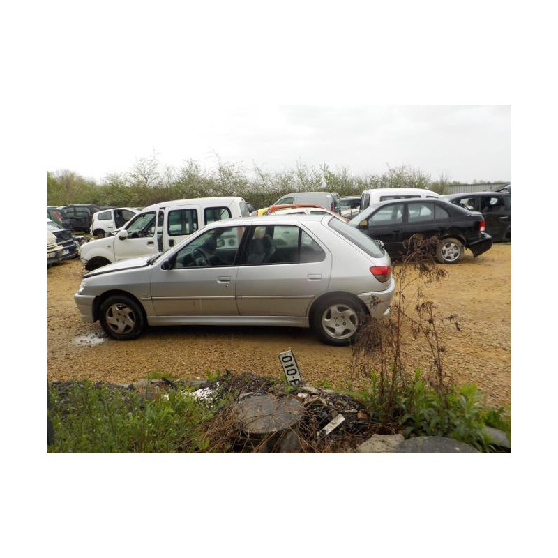 Feu arriere principal gauche (feux) PEUGEOT 306 PHASE 2 d’occasion