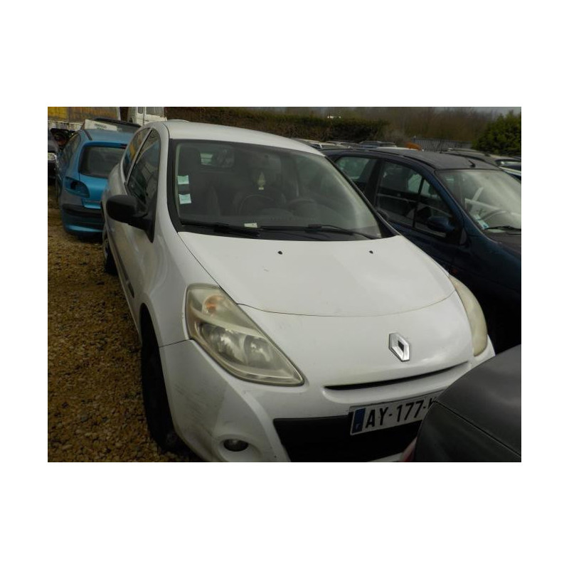 Anti brouillard gauche (feux) RENAULT CLIO 3 PHASE 2 d’occasion