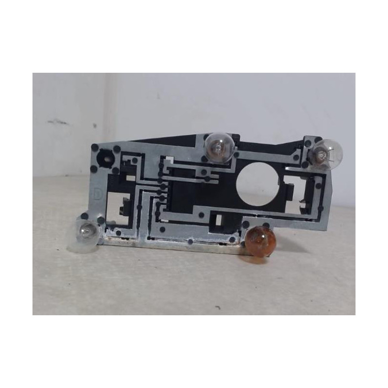Platine feu arriere droit PEUGEOT 306 PHASE 2 d’occasion