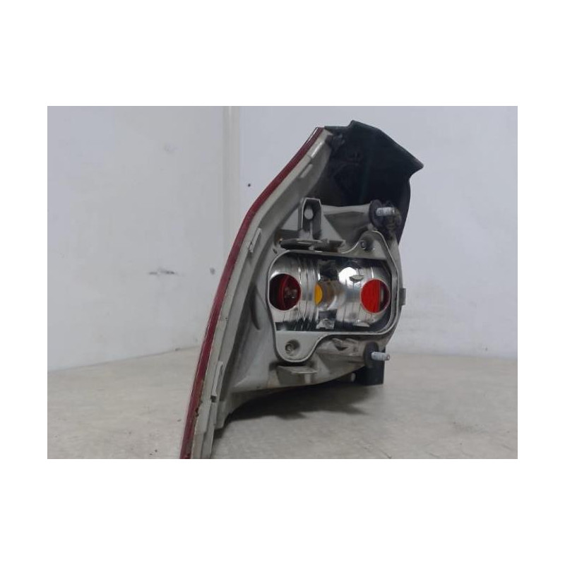 Feu arriere principal droit (feux) VOLKSWAGEN GOLF 5 d’occasion