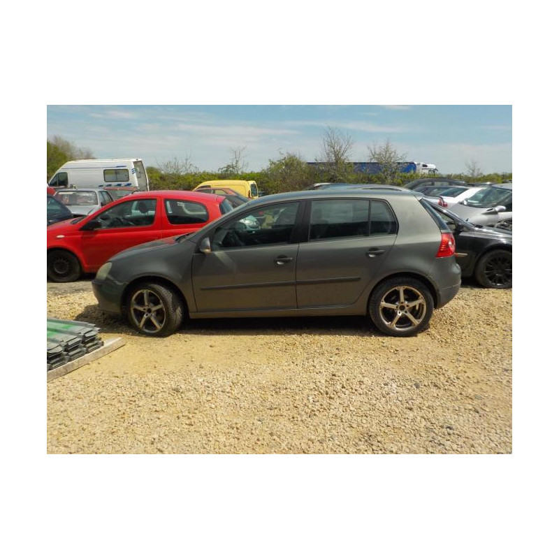 Feu arriere principal droit (feux) VOLKSWAGEN GOLF 5 d’occasion