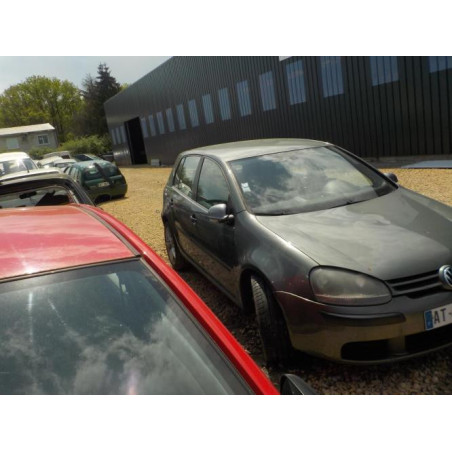 Feu arriere principal droit (feux) VOLKSWAGEN GOLF 5 d’occasion