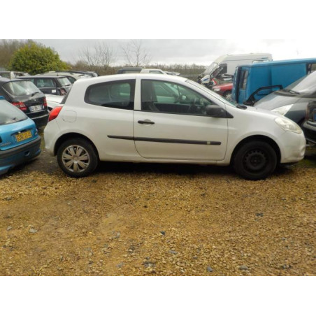 Anti brouillard droit (feux) RENAULT CLIO 3 PHASE 2 d’occasion