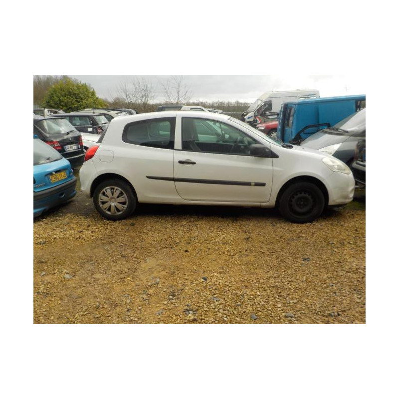 Anti brouillard droit (feux) RENAULT CLIO 3 PHASE 2 d’occasion