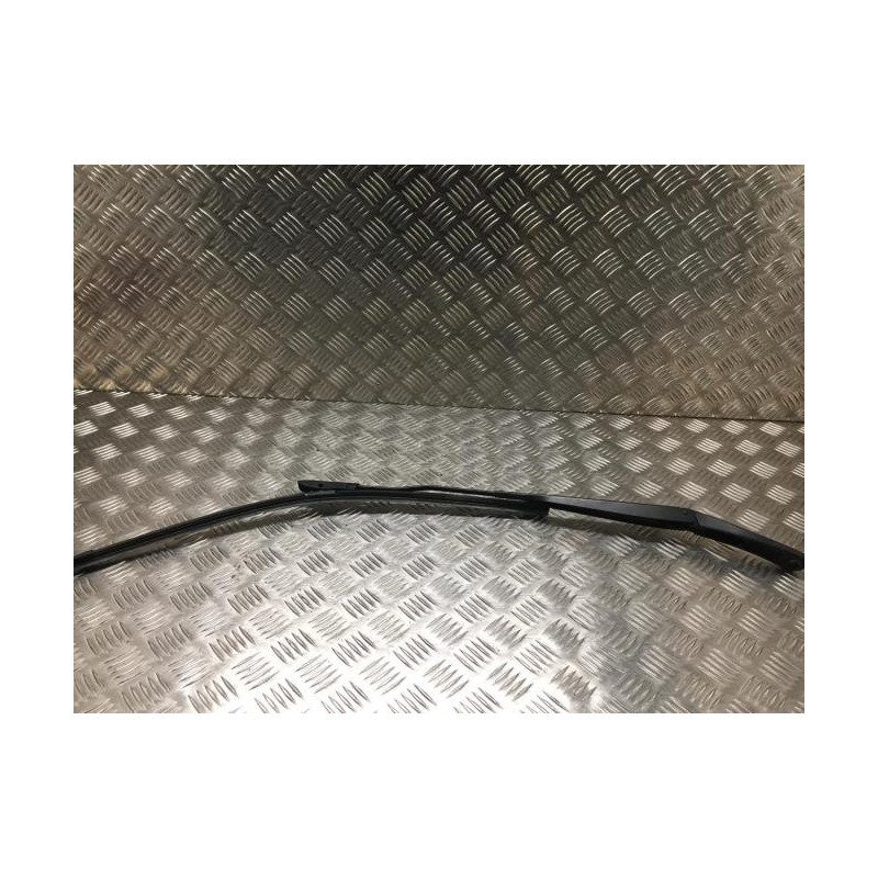 Bras essuie glace avant gauche RENAULT CLIO 3 PHASE 1 d’occasion