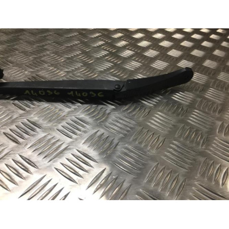 Bras essuie glace avant gauche RENAULT CLIO 3 PHASE 1 d’occasion