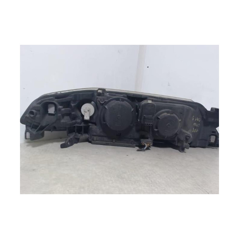 Optique avant principal gauche (feux)(phare) RENAULT LAGUNA 2 PHASE 1 d’occasion
