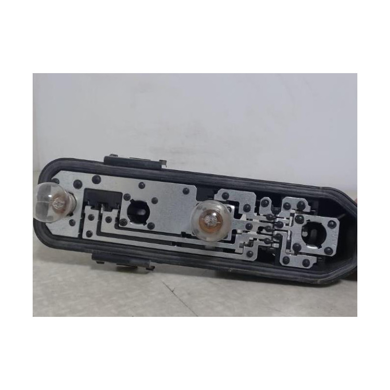 Platine feu arriere gauche RENAULT CLIO 2 PHASE 1 d’occasion