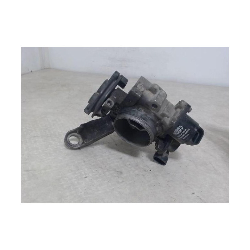 Boitier papillon RENAULT  d’occasion