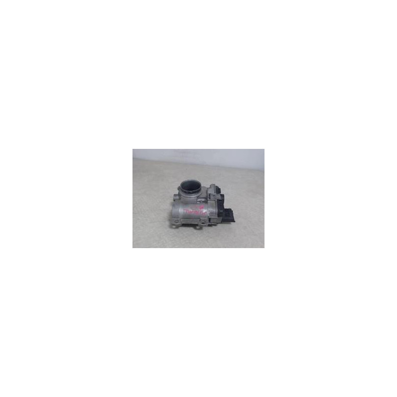 Boitier papillon RENAULT TWINGO 1 PHASE 3 d’occasion