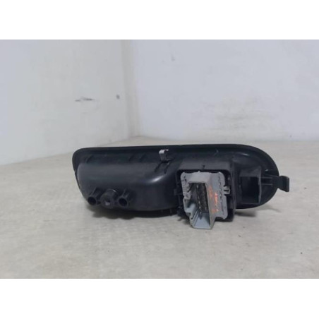 Interrupteur de leve vitre avant gauche RENAULT TWINGO 2 PHASE 1 d’occasion