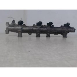 Rampe injection RENAULT LAGUNA 1 PHASE 2 d’occasion