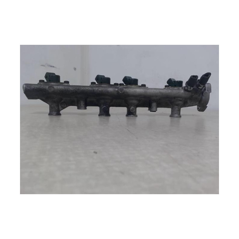 Rampe injection RENAULT LAGUNA 1 PHASE 2 d’occasion