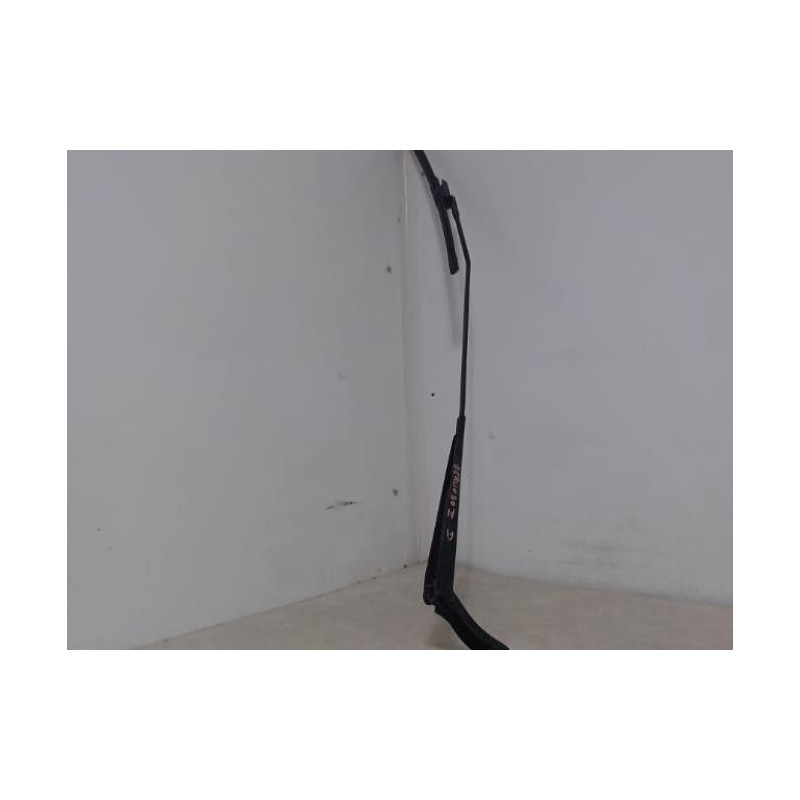Bras essuie glace avant droit CITROEN BERLINGO 2 PHASE 1 d’occasion