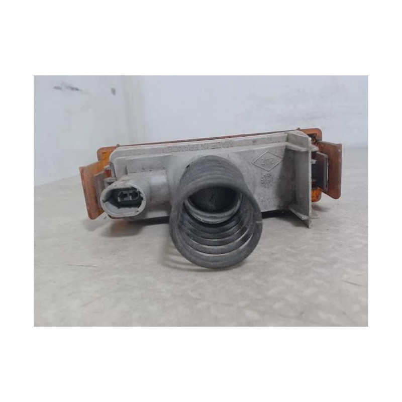 Optique avant secondaire droit (feux)(clignotant) RENAULT EXPRESS PHASE 1 d’occasion