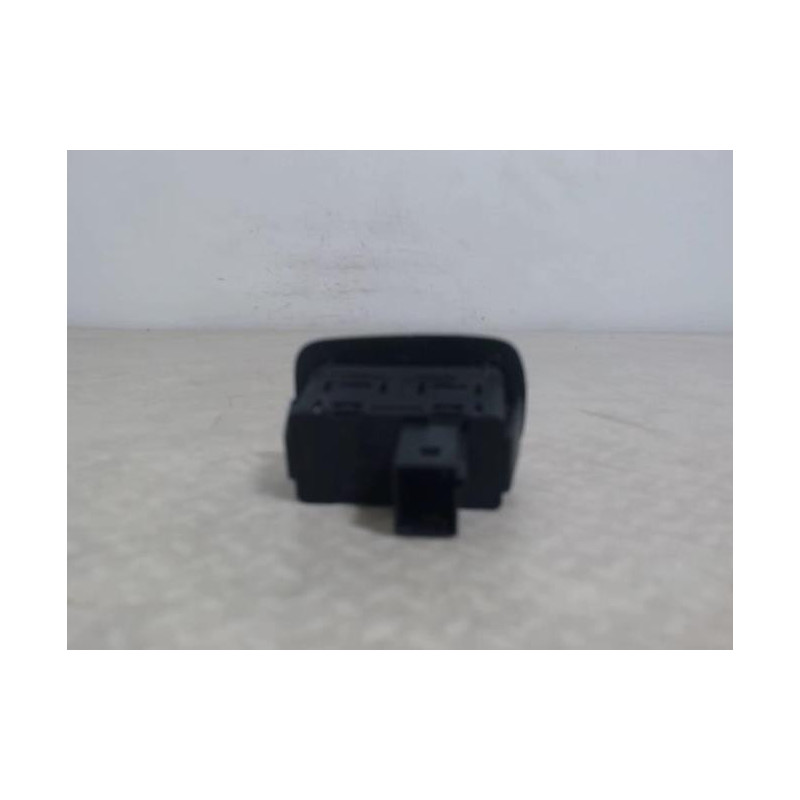 Interrupteur de leve vitre arriere gauche CITROEN C4 GRAND PICASSO 1 d’occasion