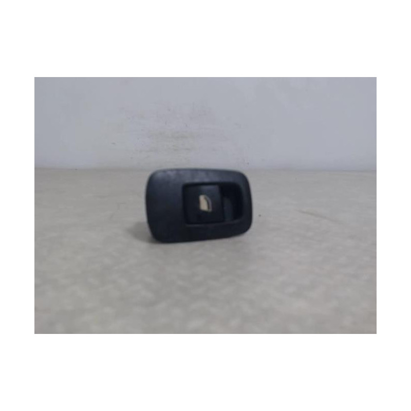 Interrupteur de leve vitre arriere gauche CITROEN C4 GRAND PICASSO 1 d’occasion