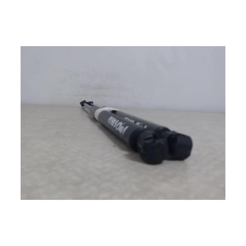 Verin de coffre RENAULT CLIO 1 PHASE 1 d’occasion