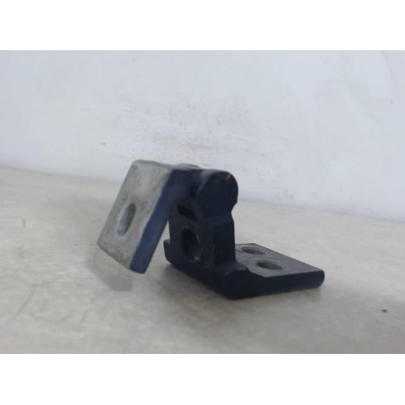 Charniere de porte avant gauche PEUGEOT 106 PHASE 2 d’occasion