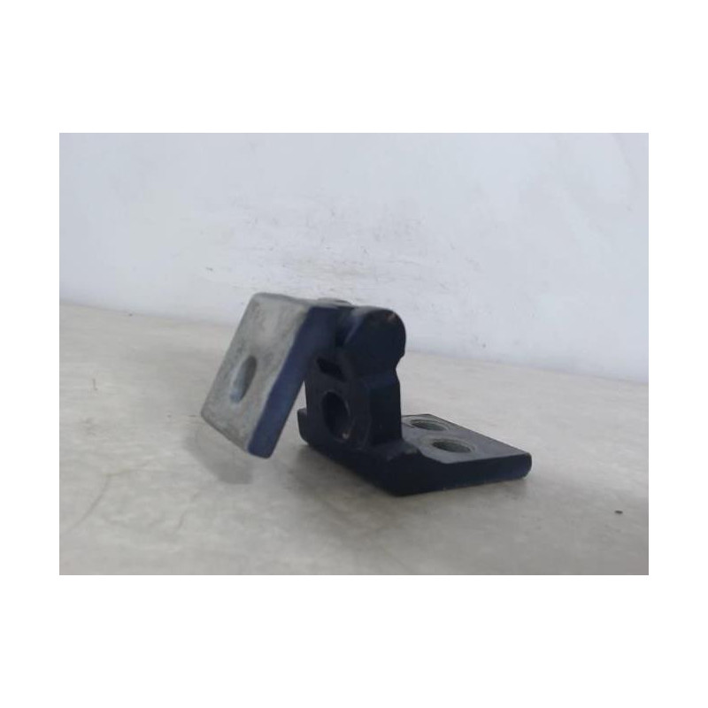 Charniere de porte avant gauche PEUGEOT 106 PHASE 2 d’occasion