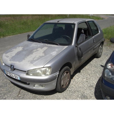 Charniere de porte avant gauche PEUGEOT 106 PHASE 2 d’occasion