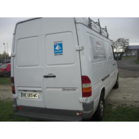 Serrure de porte laterale droite MERCEDES  d’occasion