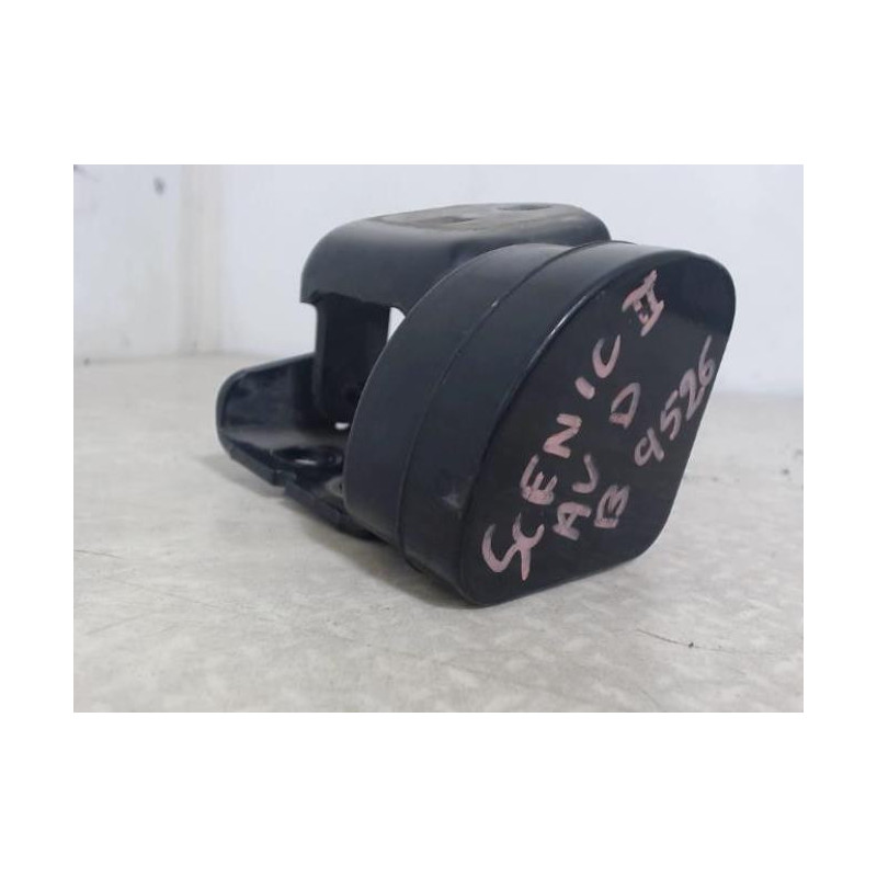 Charniere de porte avant droit RENAULT GRAND SCENIC 2 PHASE 1 d’occasion