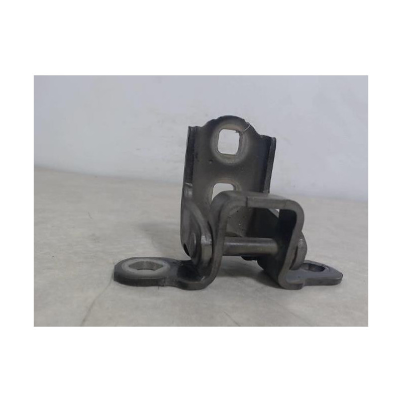 Charniere de porte avant droit RENAULT SCENIC 2 PHASE 1 d’occasion