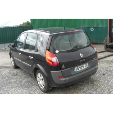 Charniere de porte avant droit RENAULT SCENIC 2 PHASE 1 d’occasion