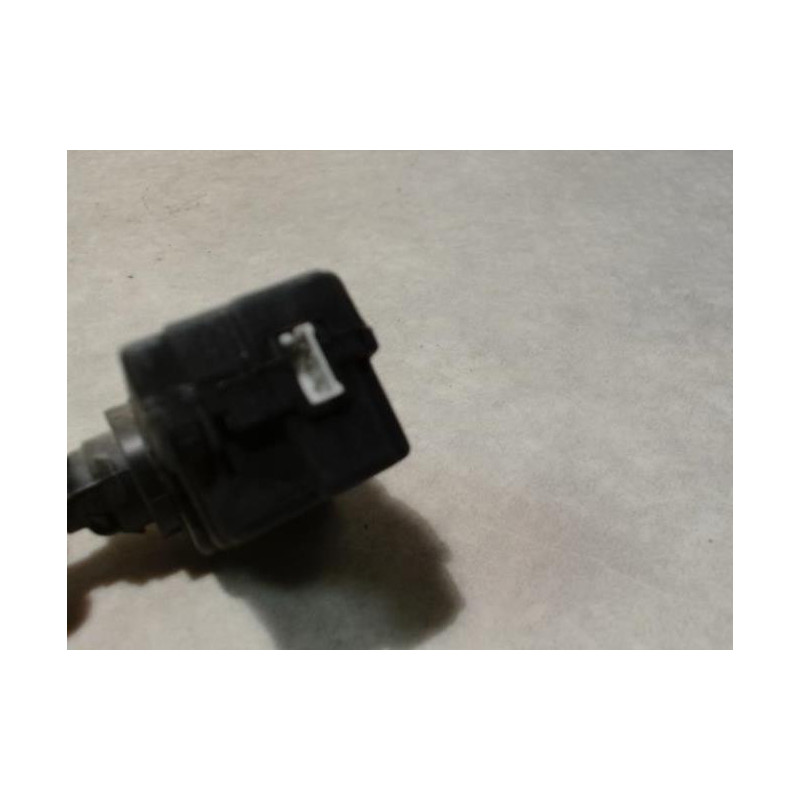 Commande de reglage hauteur de phare FORD KA 1 PHASE 1 d’occasion